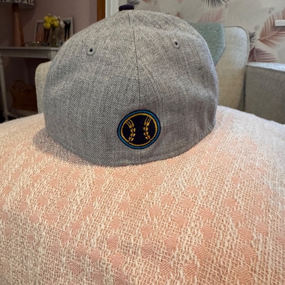 New Era 39Thirty Fitted Milwaukee Brewers City Connect Hat - Picture 3 of 4